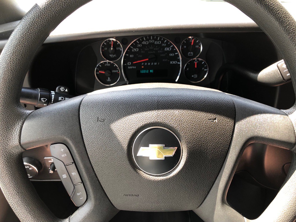 2023 Chevrolet Express Image 31