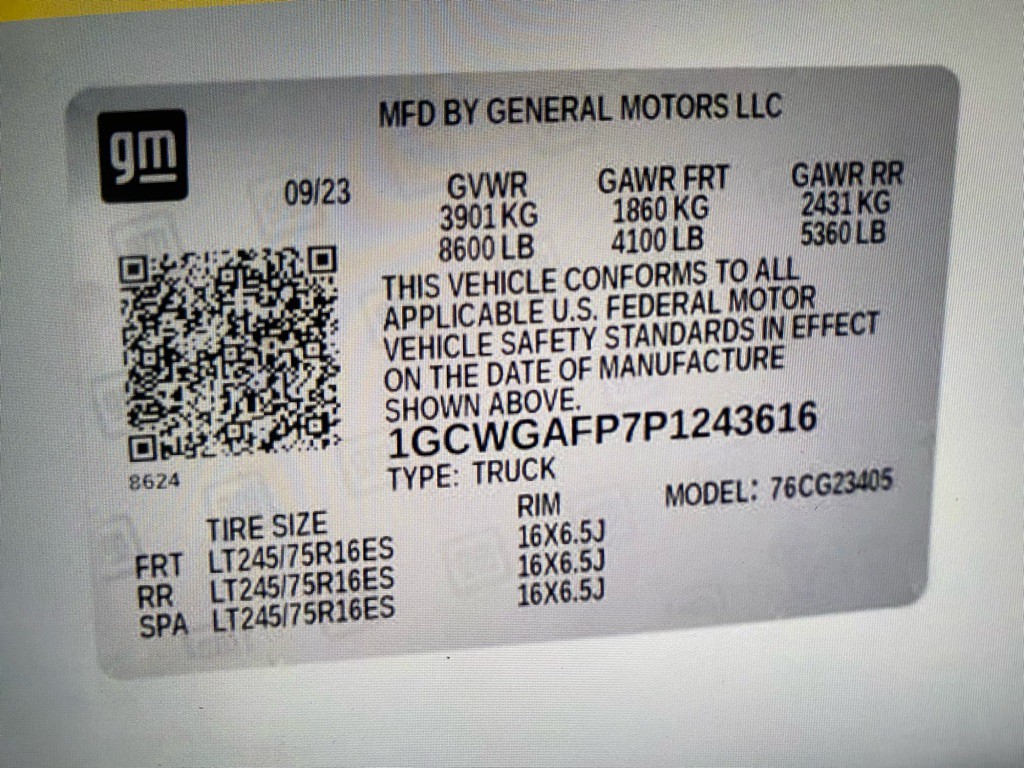 2023 Chevrolet Express Image 3