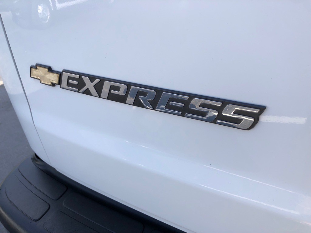2023 Chevrolet Express Image 14