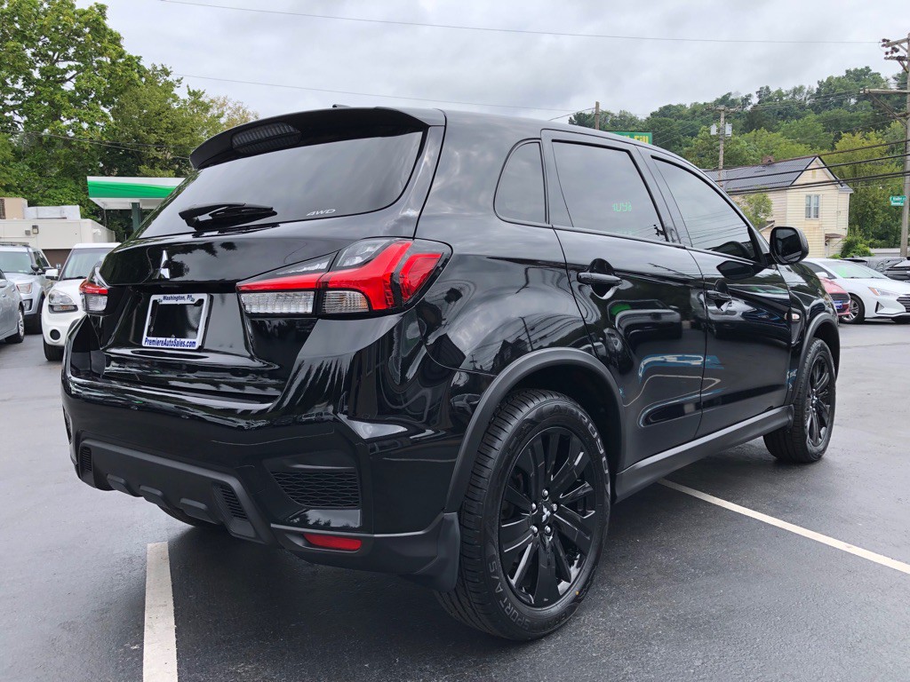 2022 Mitsubishi Outlander Image 5