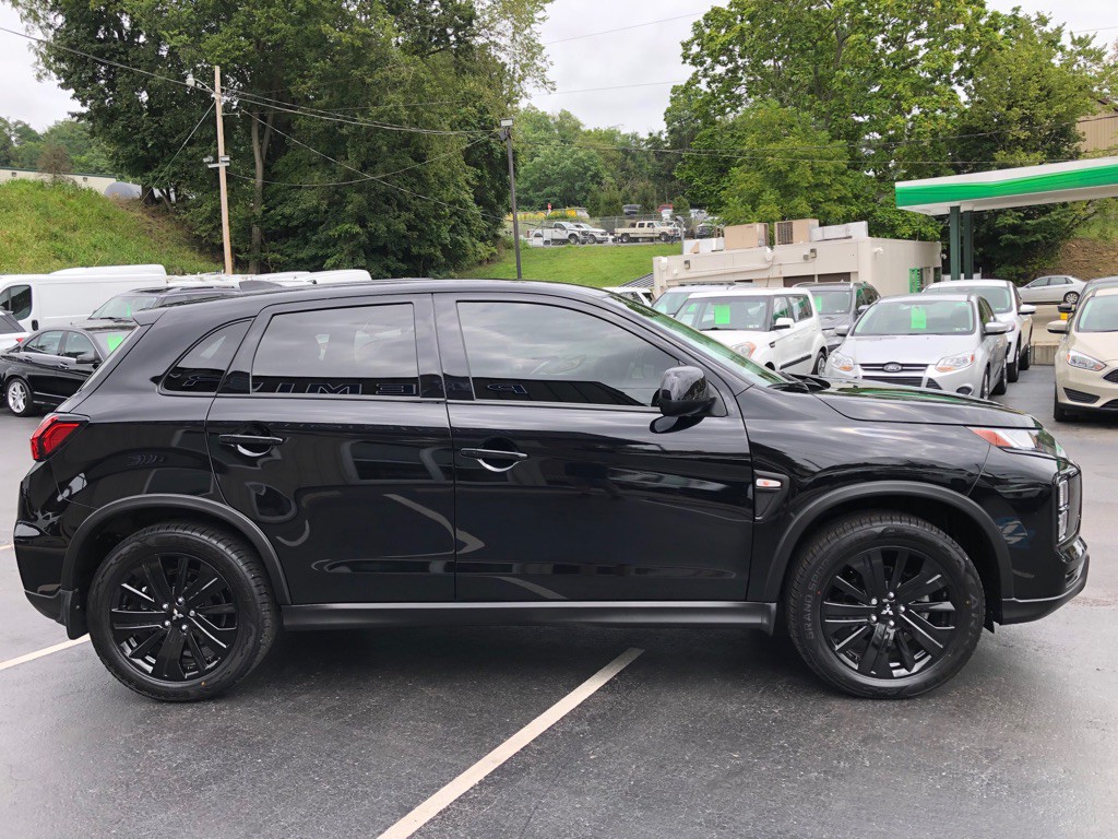 2022 Mitsubishi Outlander Image 6