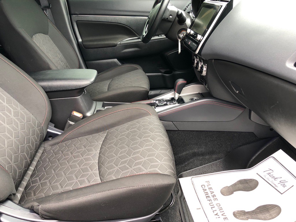 2022 Mitsubishi Outlander Image 22