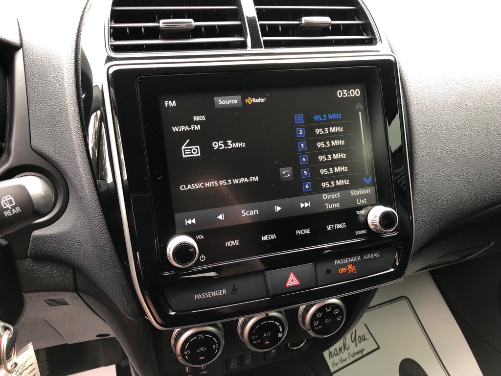 2022 Mitsubishi Outlander Image 25