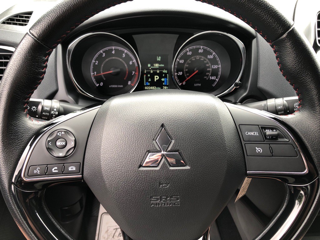 2022 Mitsubishi Outlander Image 28
