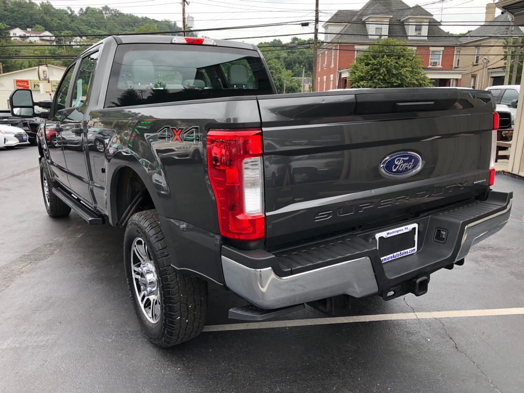 2017 Ford F-250 Image 3