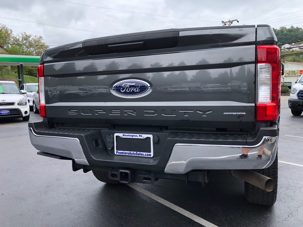 2017 Ford F-250 Image 4