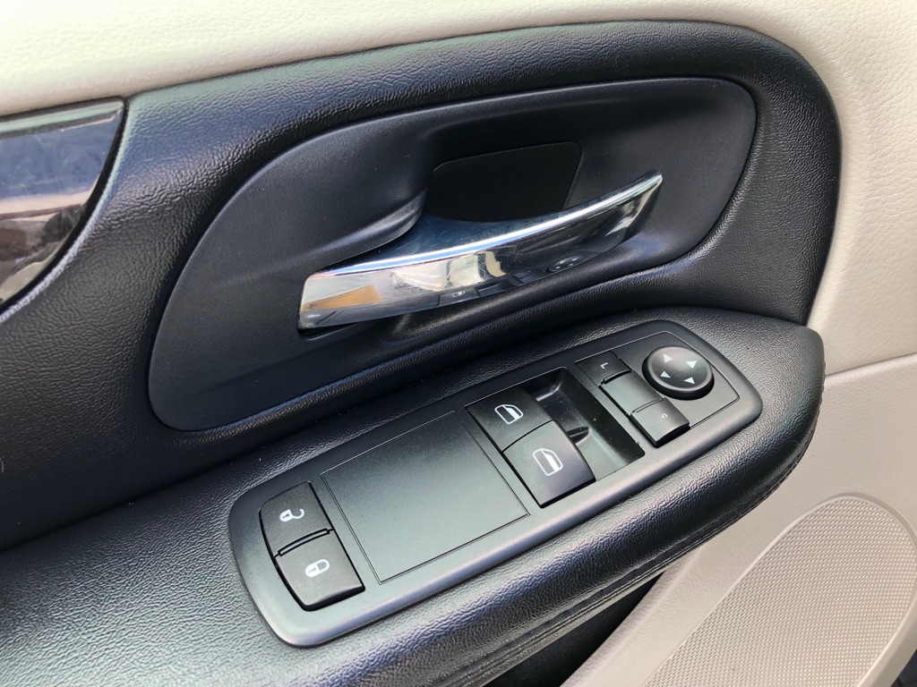 2016 Dodge Grand Caravan Image 16