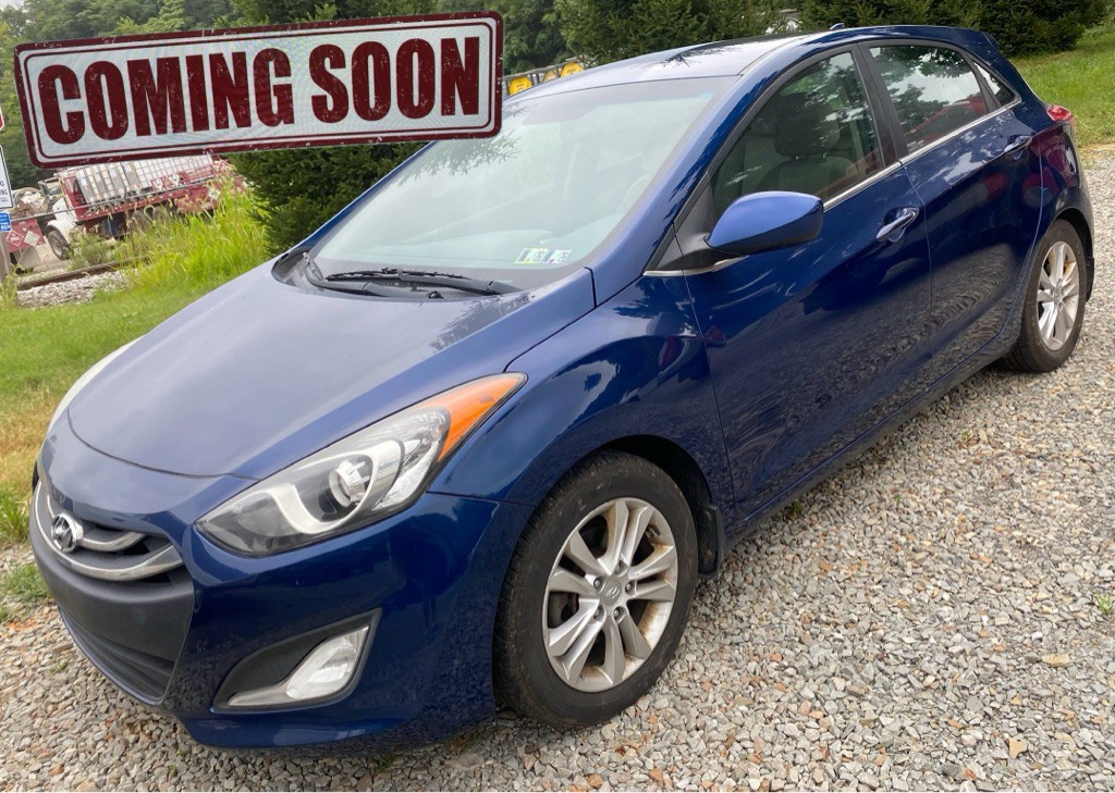 2013 Hyundai Elantra Image 1