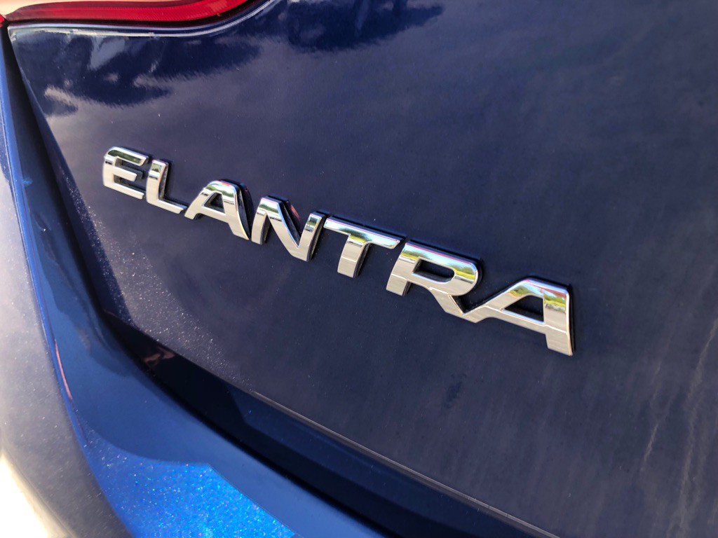 2013 Hyundai Elantra Image 13