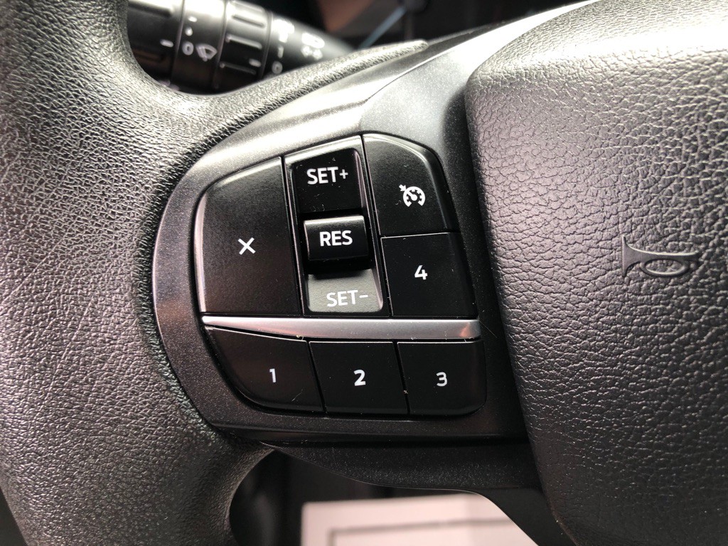 2020 Ford Explorer Image 31
