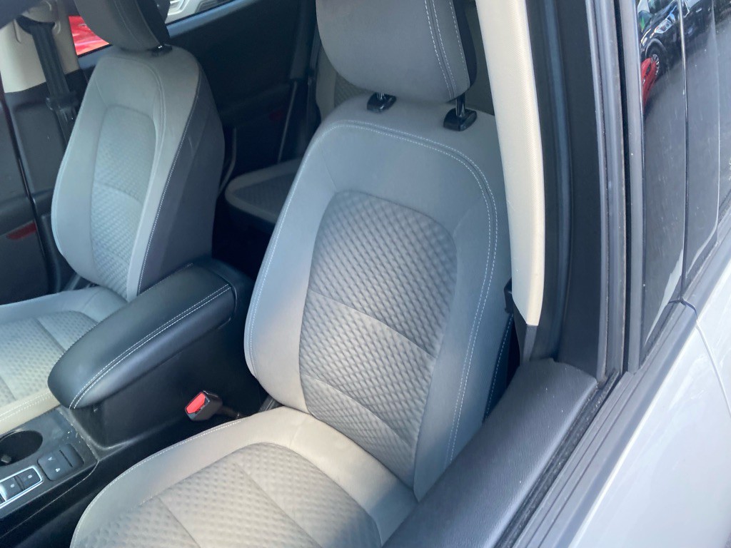 2020 Ford Escape Image 3