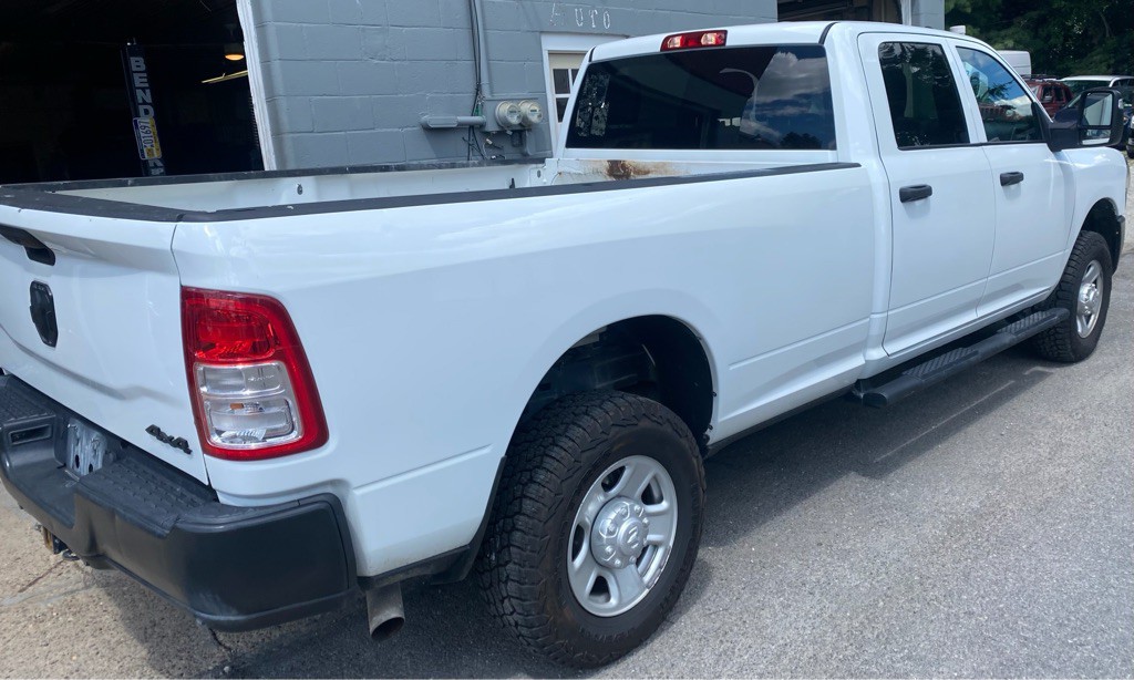 2023 RAM 2500 Image 2