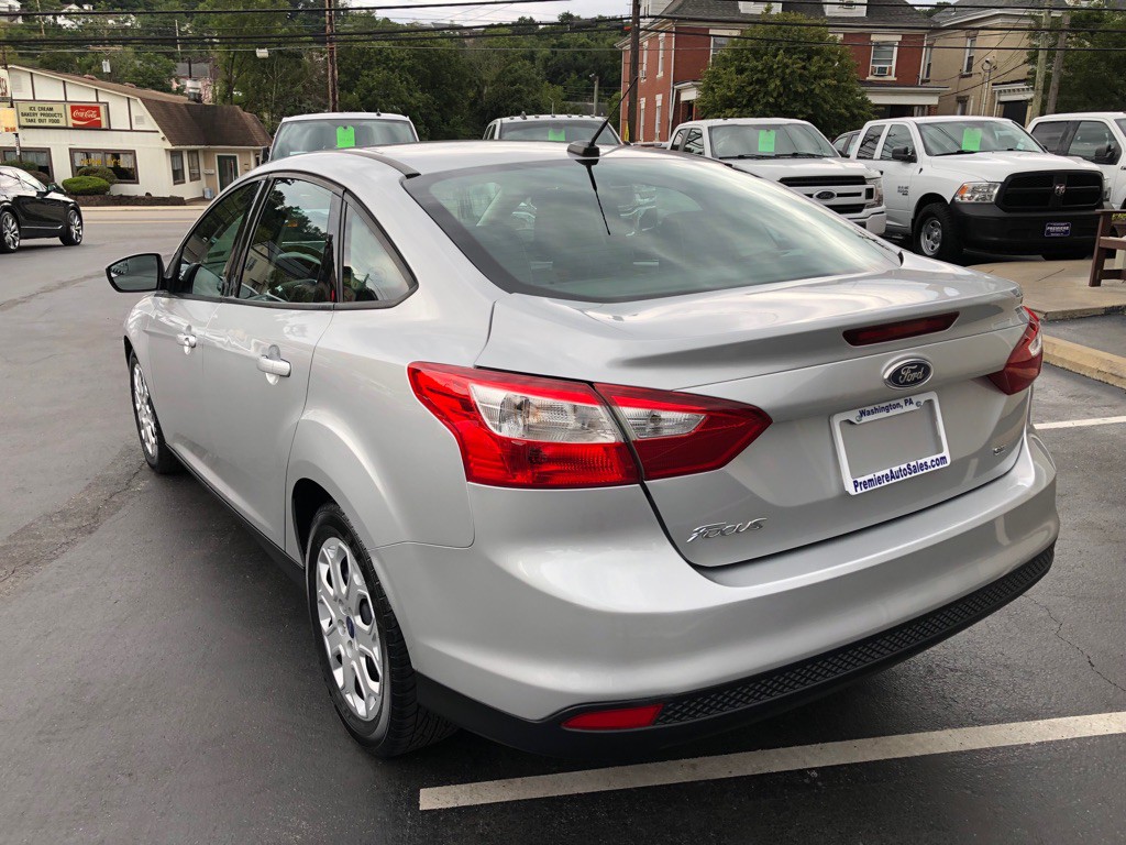 2012 Ford Focus Image 3