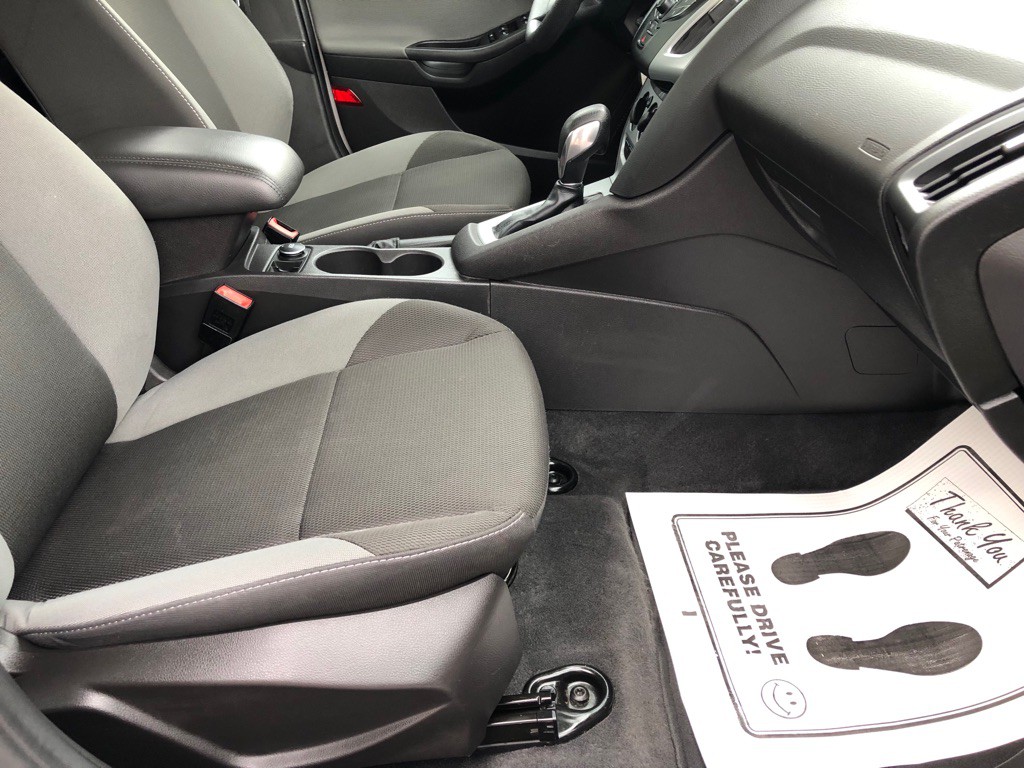 2012 Ford Focus Image 23