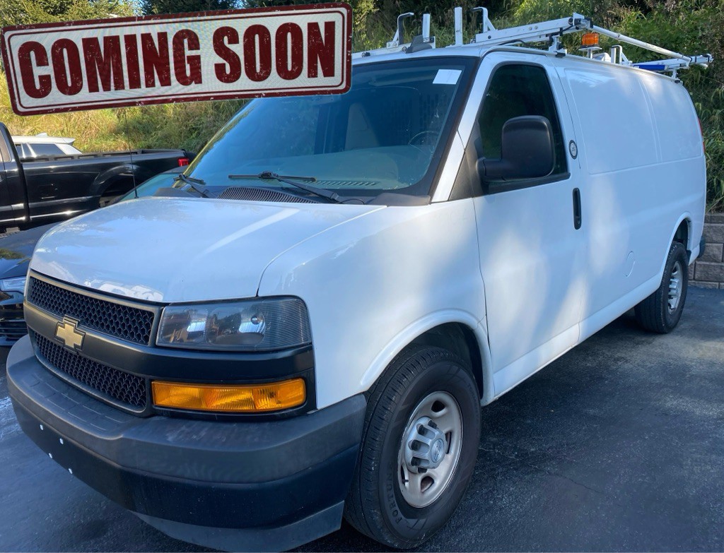 2018 Chevrolet Express Image 1