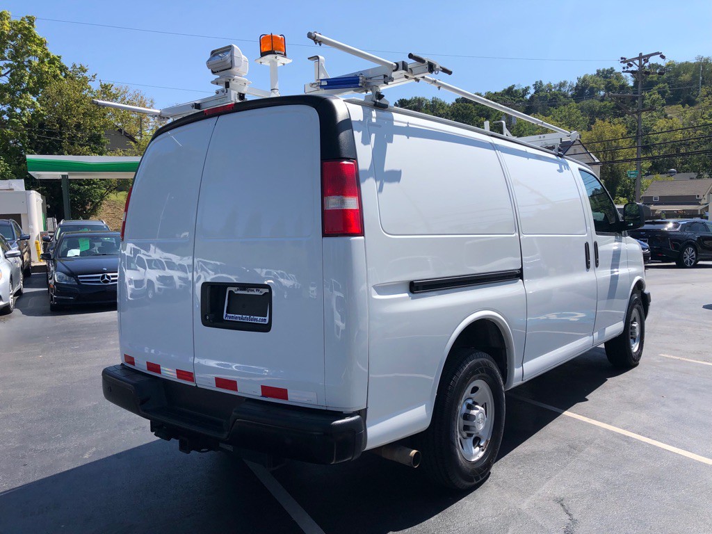 2018 Chevrolet Express Image 5