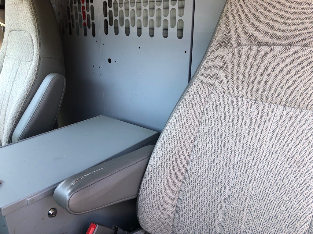 2018 Chevrolet Express Image 18
