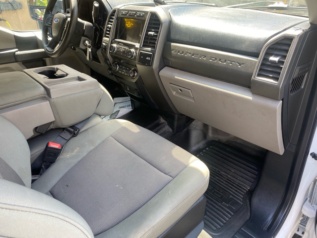2021 Ford F-250 Image 4