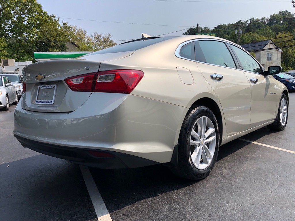 2016 Chevrolet Malibu Image 5