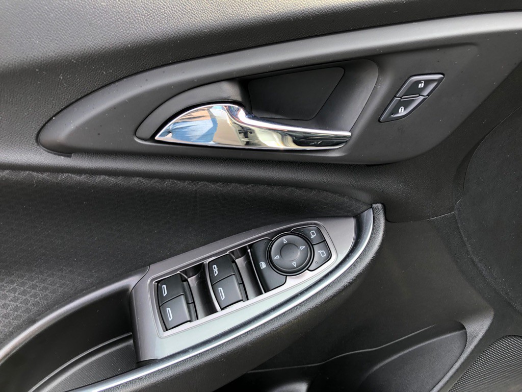 2016 Chevrolet Malibu Image 17