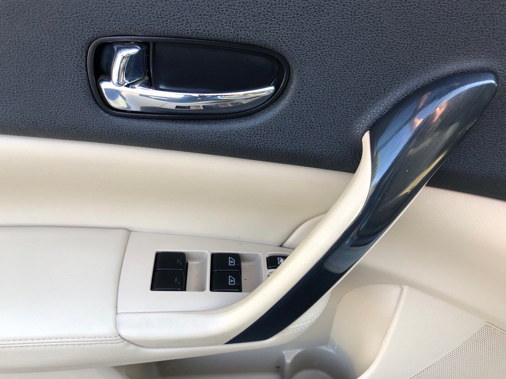 2014 Nissan Maxima Image 16