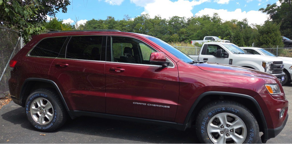 2016 Jeep Grand Cherokee Image 2