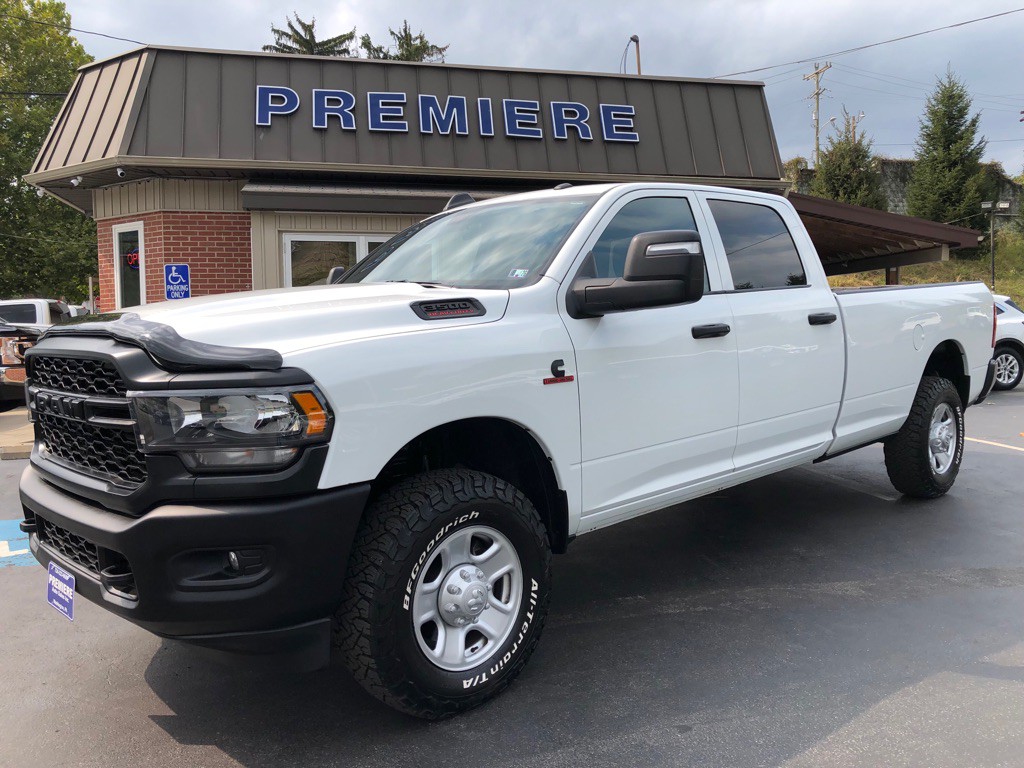 2024 RAM 3500 Image 9