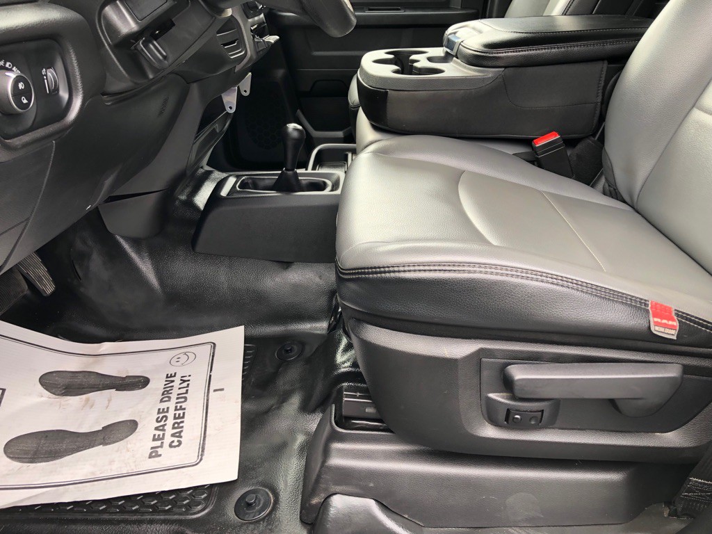 2024 RAM 3500 Image 21