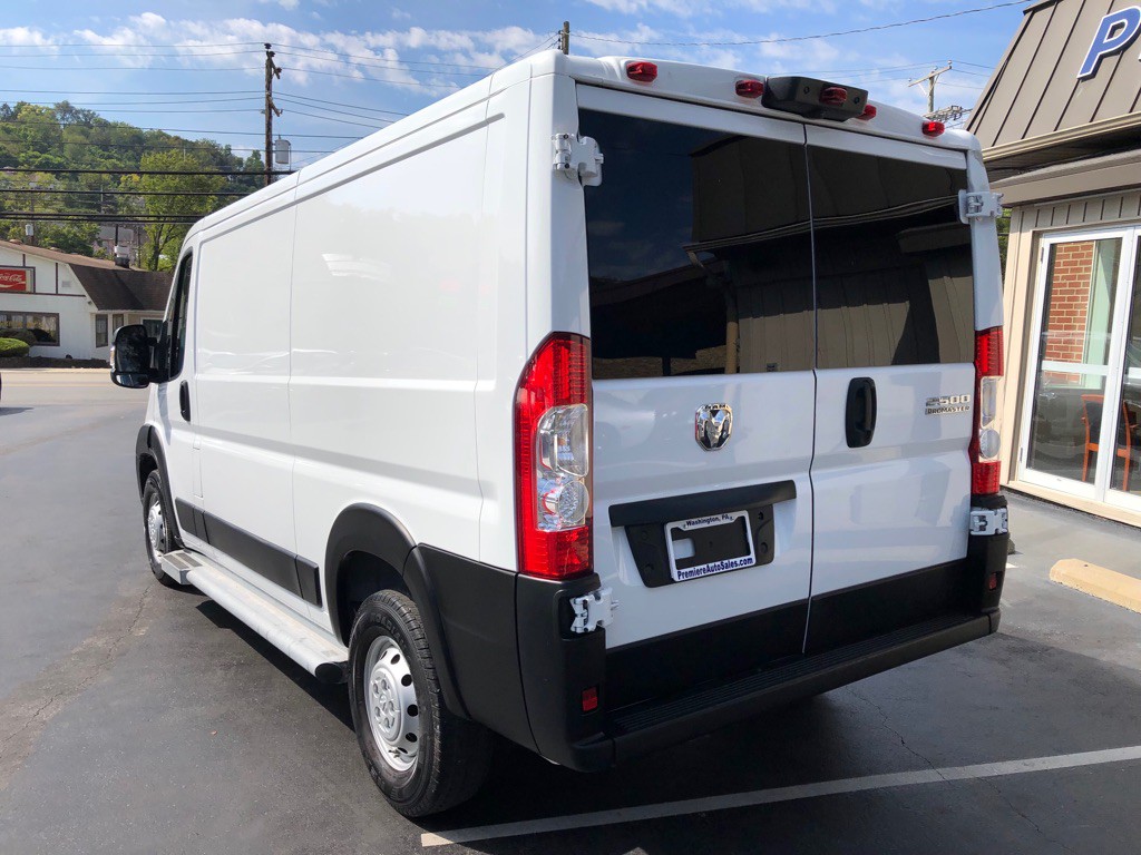 2023 RAM Promaster Image 3