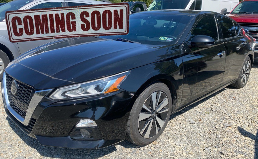 2019 Nissan Altima Image 1