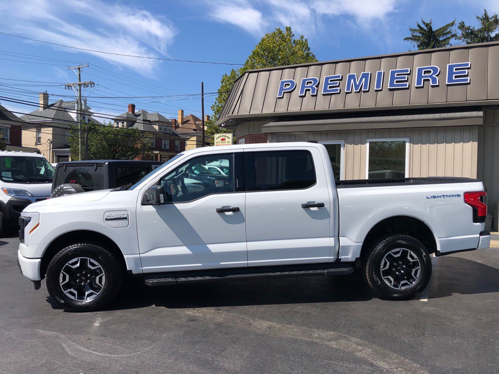2023 Ford F-150 Image 2