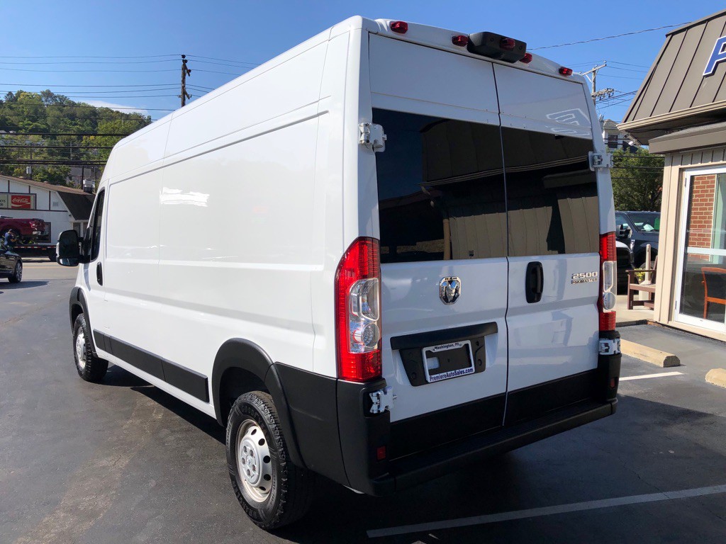 2023 RAM Promaster Image 3