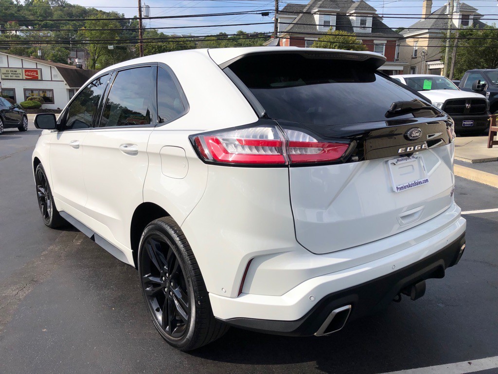 2023 Ford Edge Image 3