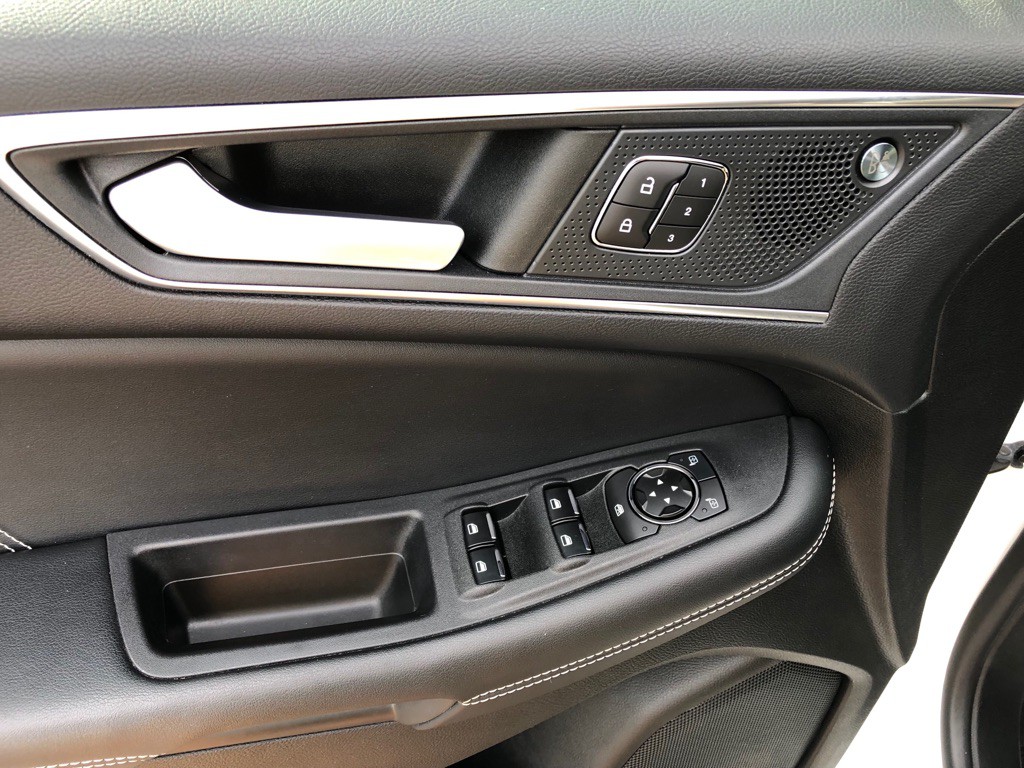 2023 Ford Edge Image 17
