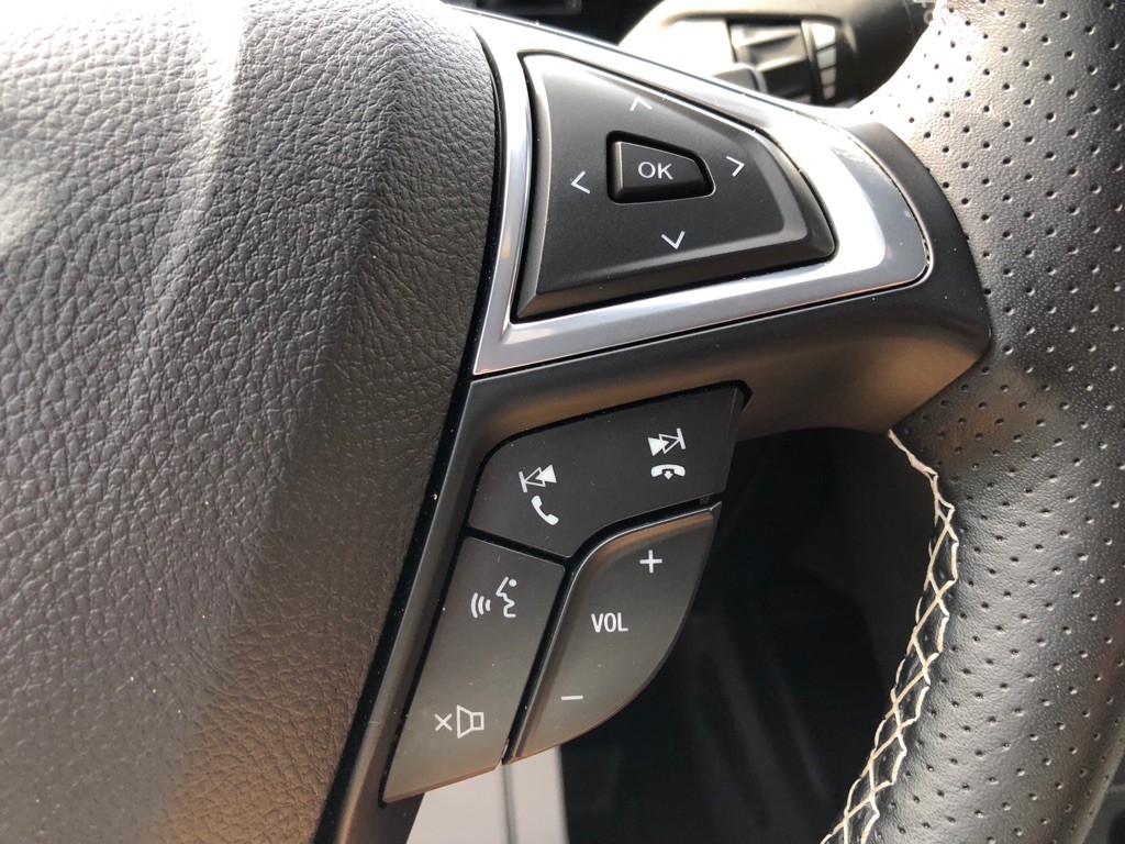 2023 Ford Edge Image 38