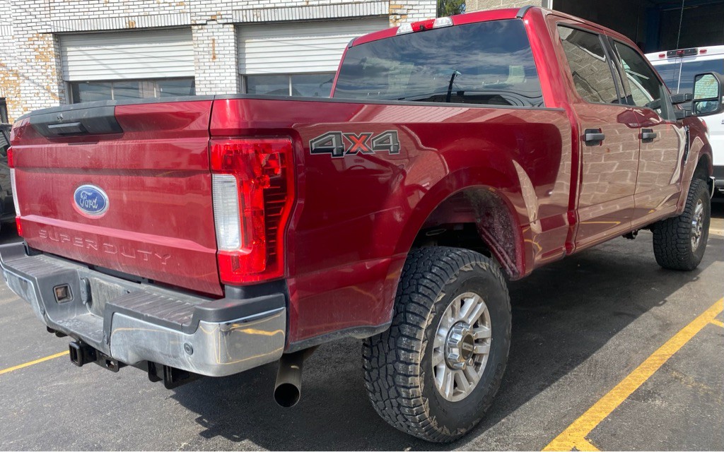 2019 Ford F-250 Image 2