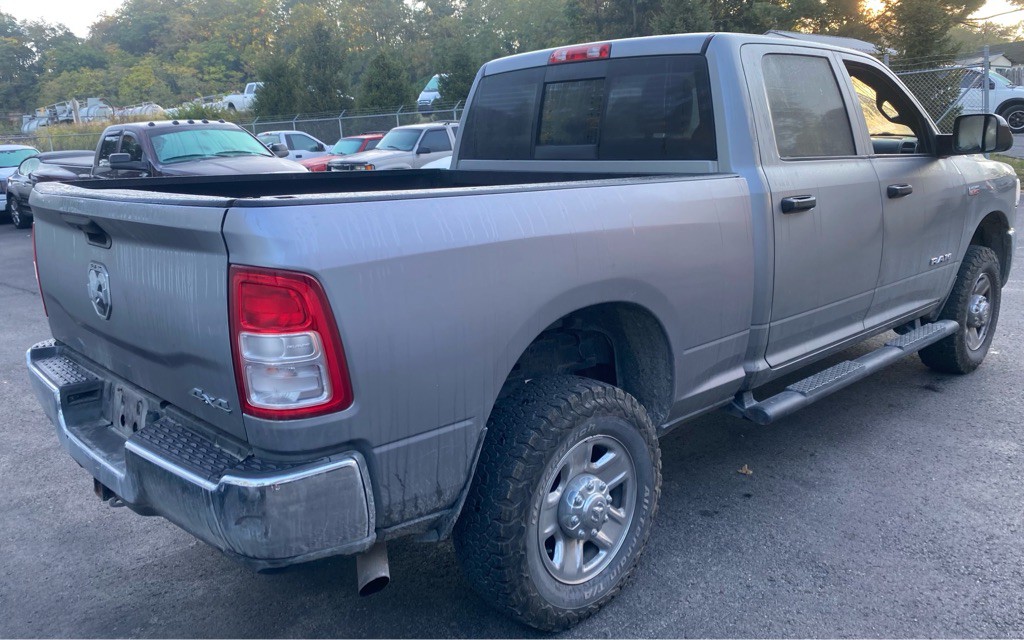 2022 RAM 2500 Image 2