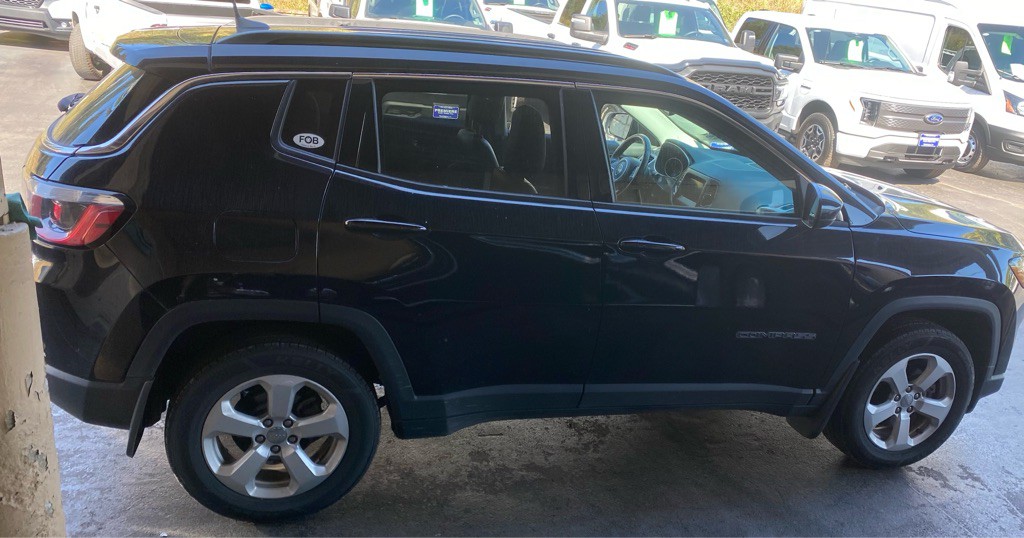 2019 Jeep Compass Image 2