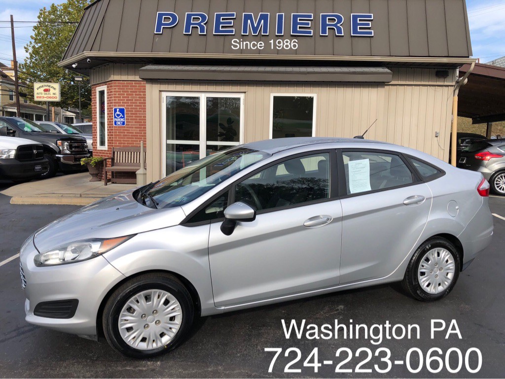 2015 Ford Fiesta Image 1