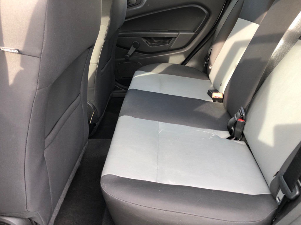 2015 Ford Fiesta Image 19
