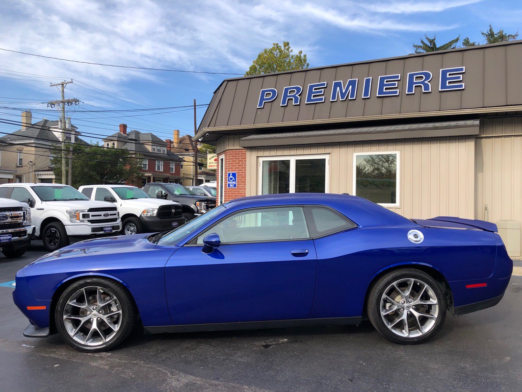 2022 Dodge Challenger Image 2