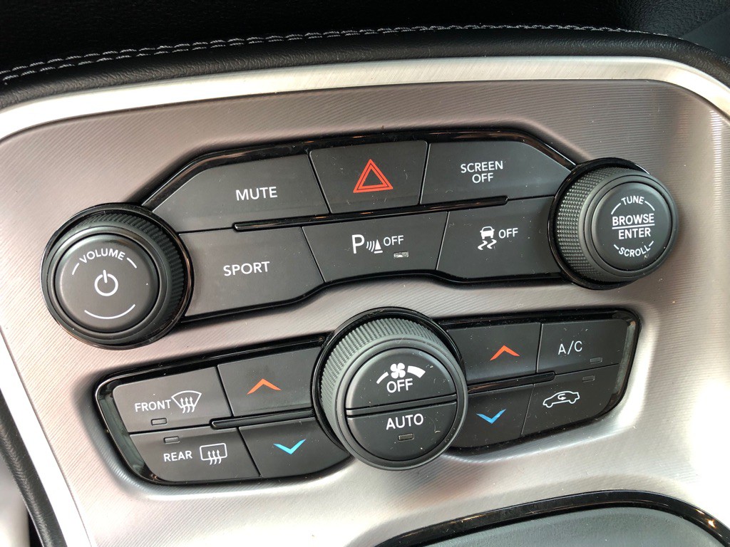 2022 Dodge Challenger Image 26