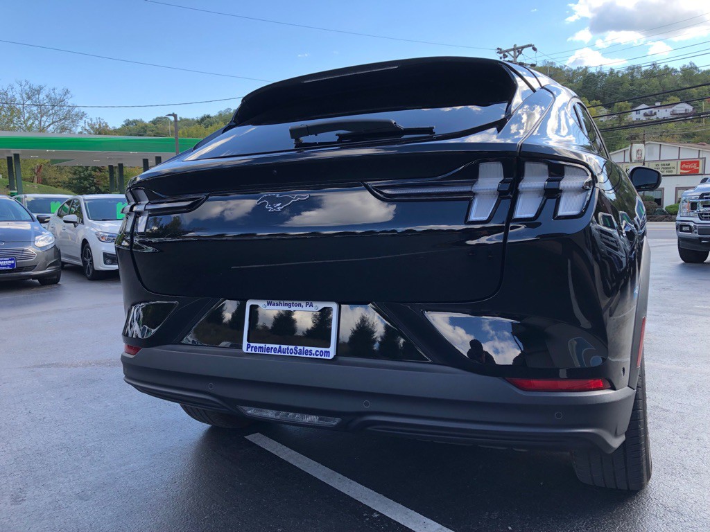 2021 Ford Mustang Image 4