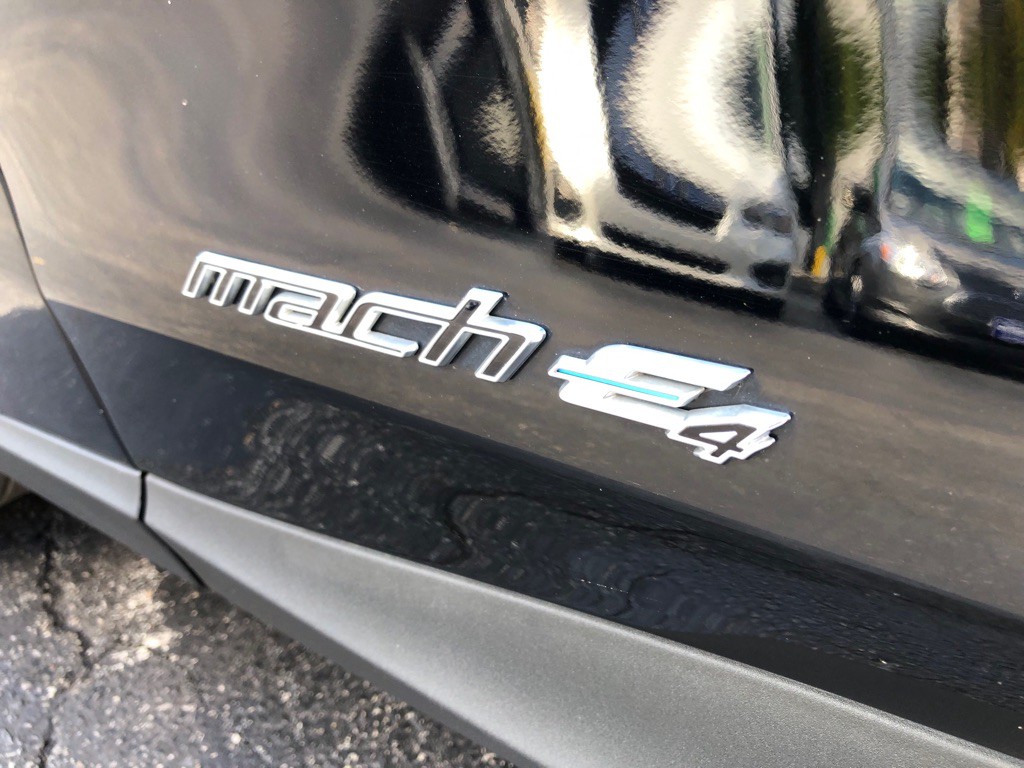 2021 Ford Mustang Image 16