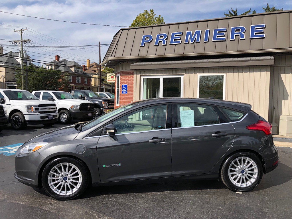 2016 Ford Focus Image 2