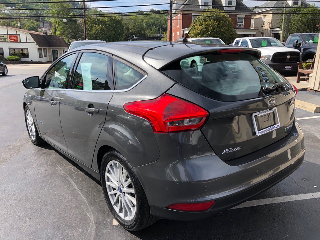 2016 Ford Focus Image 3