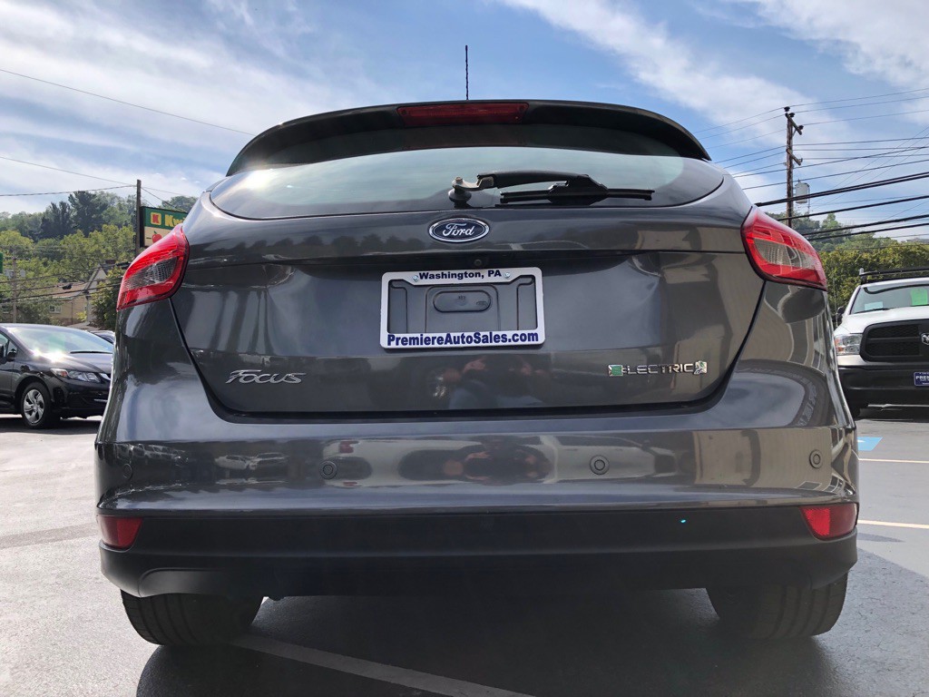 2016 Ford Focus Image 4
