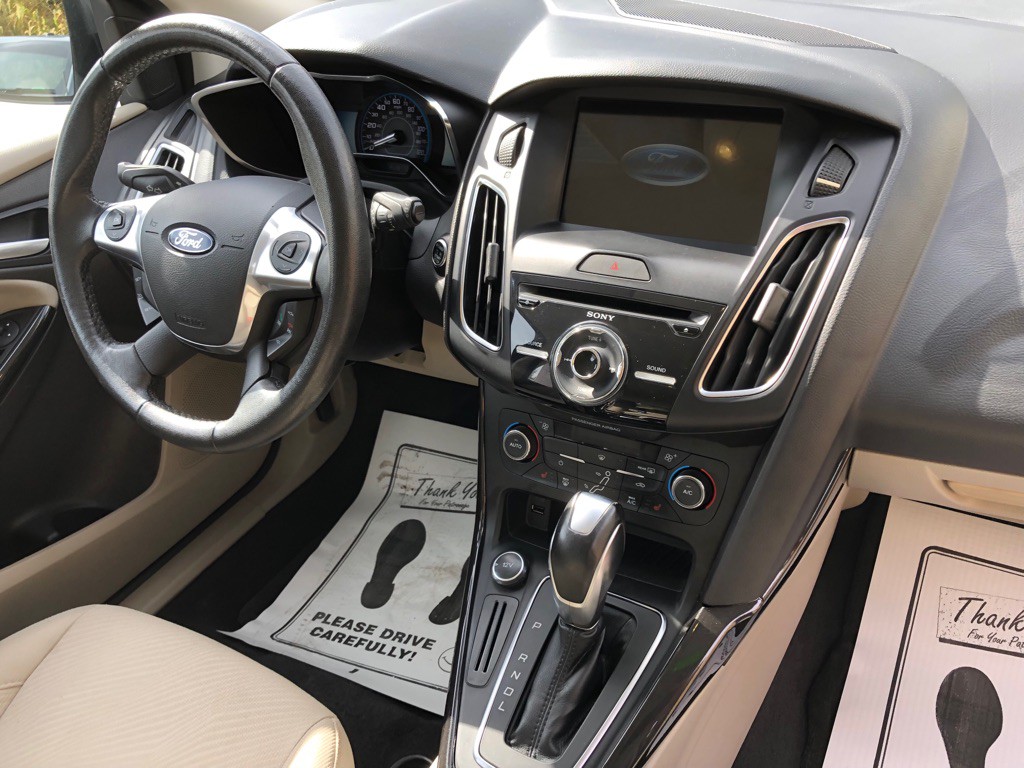2016 Ford Focus Image 26