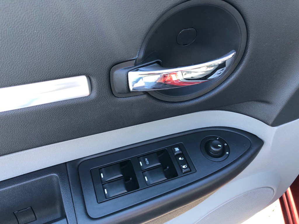 2010 Dodge Charger Image 18