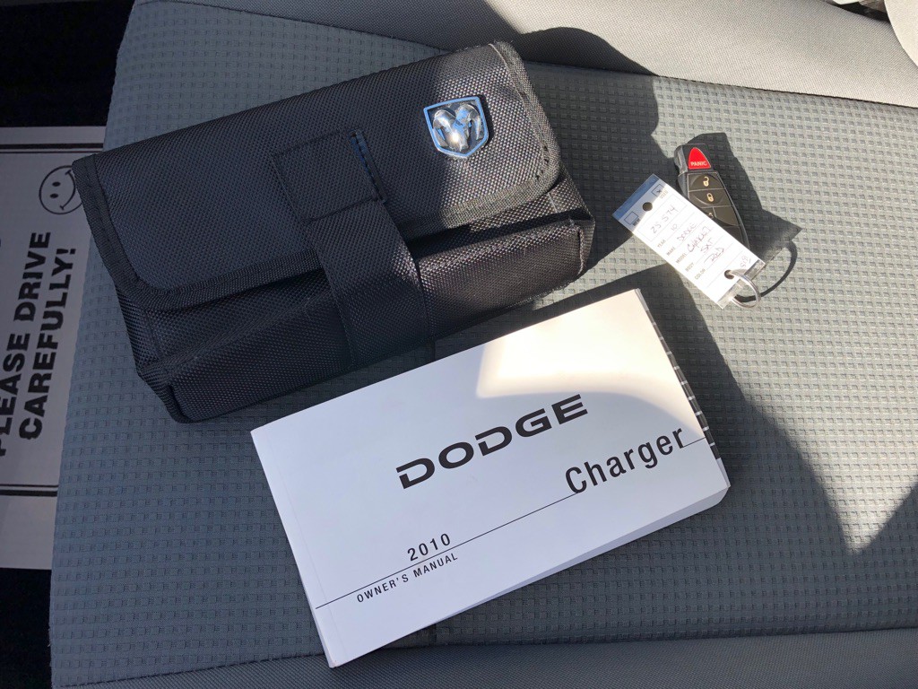 2010 Dodge Charger Image 33